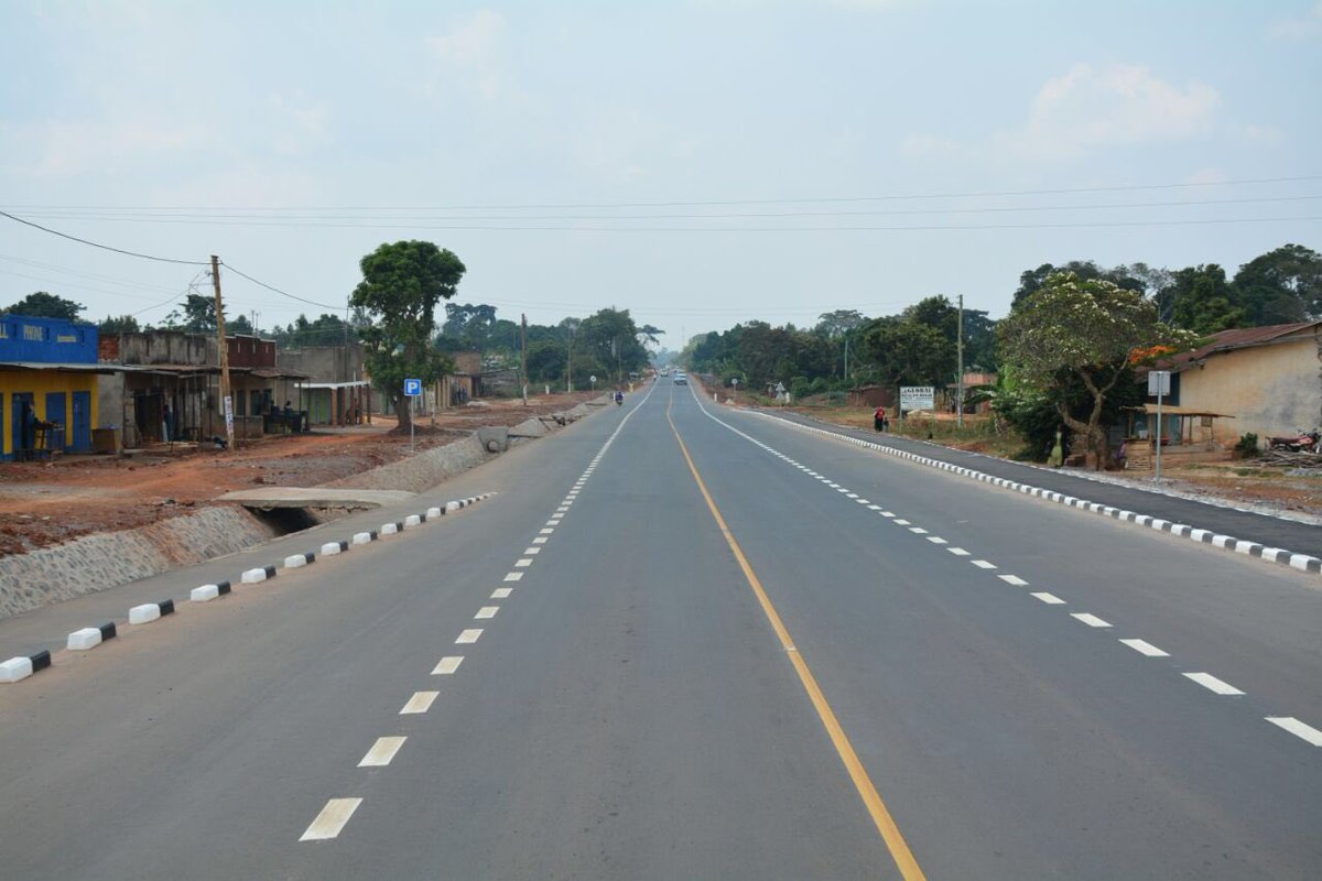 kyobesarah's tweet photo. Mukono-Kalagi-Kayunga construction complete, that means easy accesses to markets by people and goods #NRMAudit16 https://t.co/7Lehw0JXwy