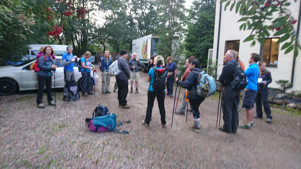 andyscottdonkin's tweet photo. Last day and last 15 miles. #WHW100 https://t.co/pGW2UFxJCZ