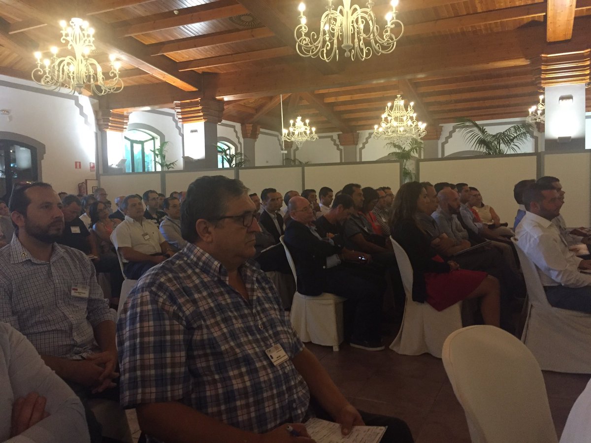 BNIPlusAlaquas's tweet photo. En la formación de liderazgo en #masiaxamandreu, València. #BNI #BNIPLUS #Networking https://t.co/eldxTgnnvt