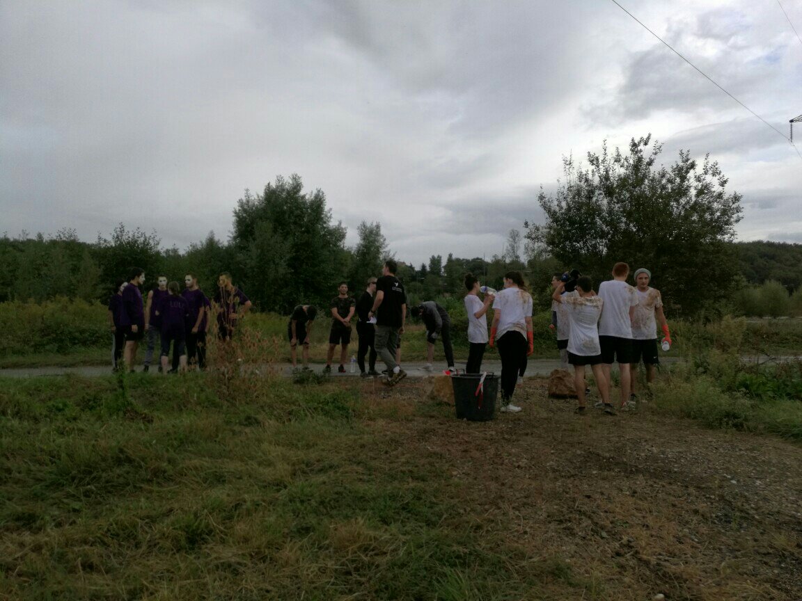 ESCEN_school's tweet photo. Esprit d'équipe et exercices : aujourd'hui c'est l'#ESCENbootcamp 🙌💪 https://t.co/KGEWDpWNyK