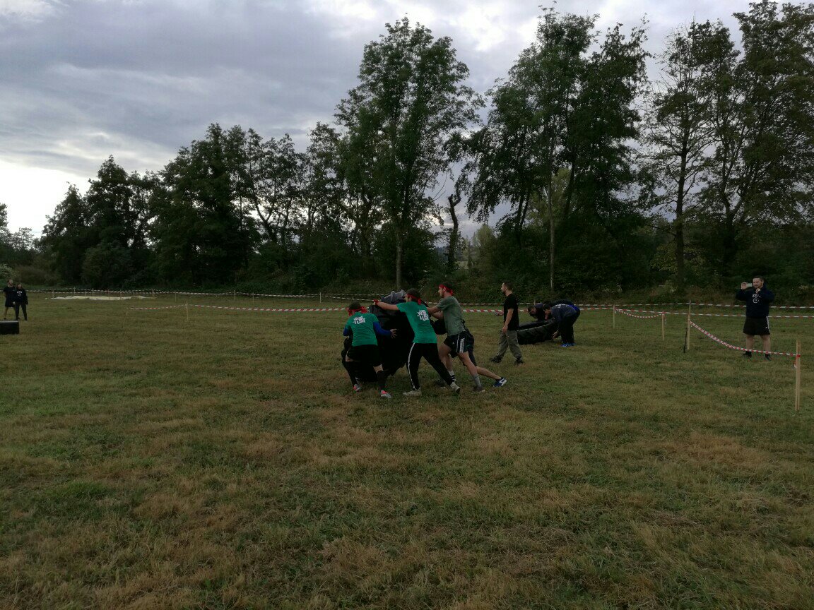 ESCEN_school's tweet photo. Esprit d'équipe et exercices : aujourd'hui c'est l'#ESCENbootcamp 🙌💪 https://t.co/KGEWDpWNyK