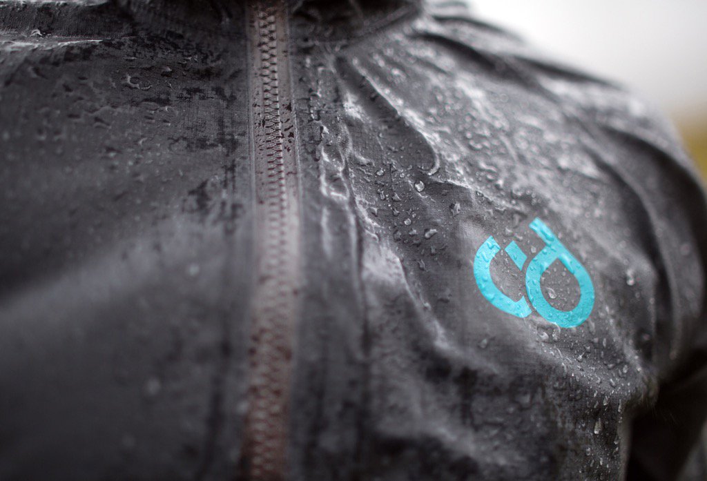 Autumn is here, get properly equipped for #cycling with #neo - now 30% off! 
#mtb #rain #jacket #polartec #sale #uk