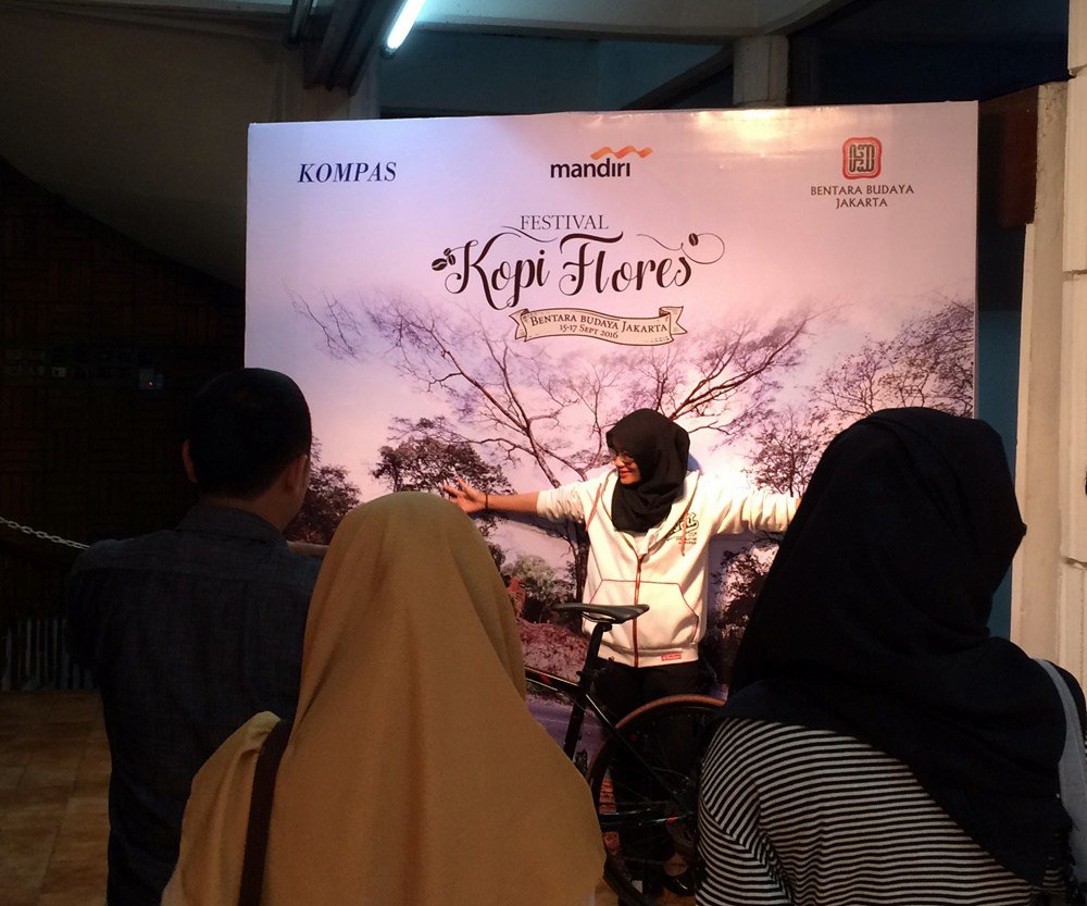 netfit_id's tweet photo. Festival Kopi Flores Menyatukan Komunitas Sepeda https://t.co/MaHbbZOoVk https://t.co/xHMZghPnHC