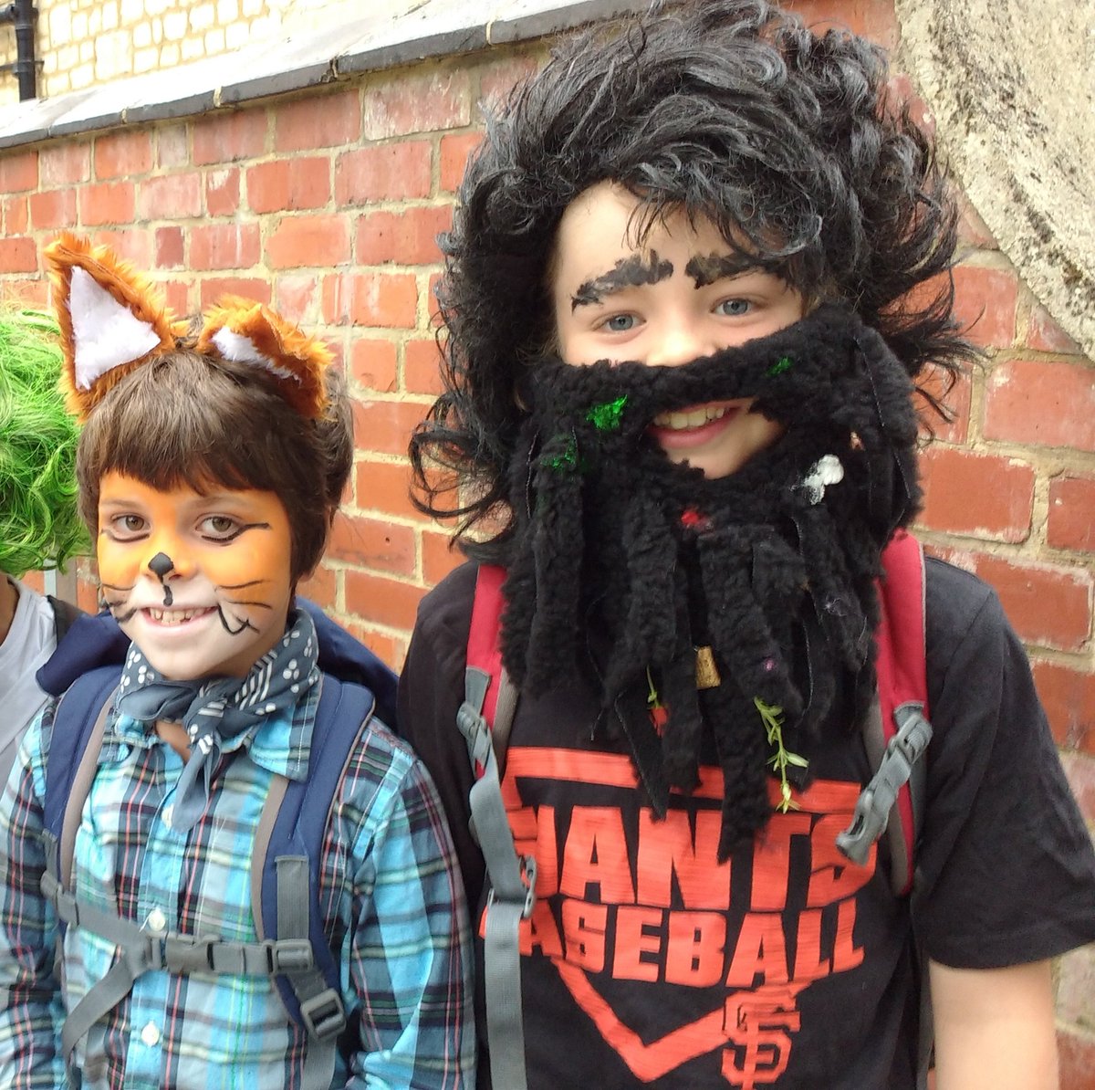 Gabriel81770329's tweet photo. Good luck @VeloVeni @drdeanjones nearly there! Love from Mr Twit and Mr Fox https://t.co/bwEGmsCpRO