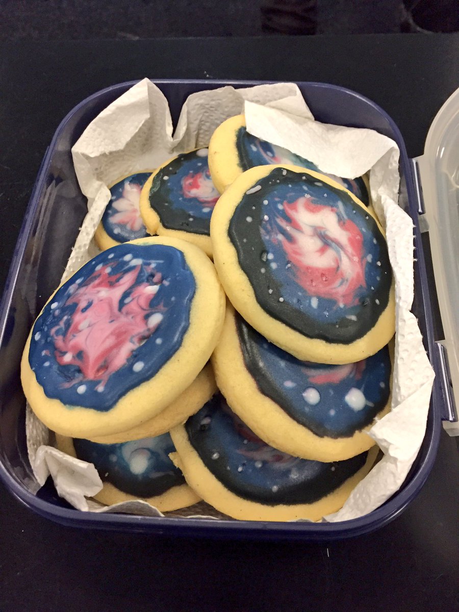 kevinschawinski's tweet photo. Galaxy cookies courtesy @MahraRahimi https://t.co/z76ILWsSNk