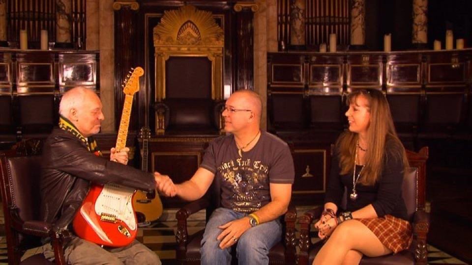 WorldEntNews's tweet image. Don't miss The BIG Feck Off Size rock show Tonight at 7pm GMT buff.ly/2crHAmV