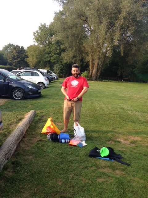 LyndaGreeves's tweet photo. Kicking off the thameschallenge2016 with 3.8K swim with the @ThomsonsOnline @ThomsonsPeople team - rocking PINKness. https://t.co/UwSv9RyG2L