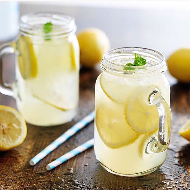 Good day!
#citronnade #citrojito #detoxday #detox #lemonade #citronnadier #healthy #cocktail #food #foodporn #design