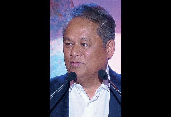 pldt's tweet photo. Telcos talk ‘creative disruption’ -- @htechmom via @PhilippineStar https://t.co/iRggy2MIW1 #ACConference2016 https://t.co/p3ZsviWPm1