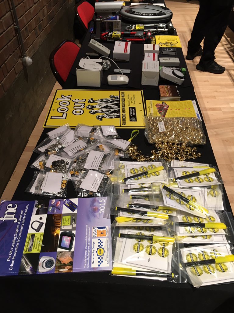 MPSRichmond's tweet photo. PCSO Walden & Harrison @ the Scam & Crime Prevention Event @MPSRichmond #scamevent https://t.co/xEVeVvTRQm