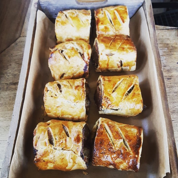 TheFreeTradeInn's tweet photo. We open at 11 today with our 1st delivery of @batchjesmond sausage rolls alongside fresh sandwiches and Amble pies https://t.co/73ekZU7Fmp