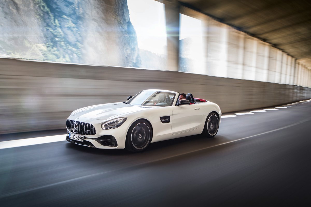 OLLIE_HAWKS's tweet photo. So after some time off twitter, I'll start with old news... Mercedes have hit the nail on the head! #Roadster #GTC https://t.co/Dx2qASdzNO