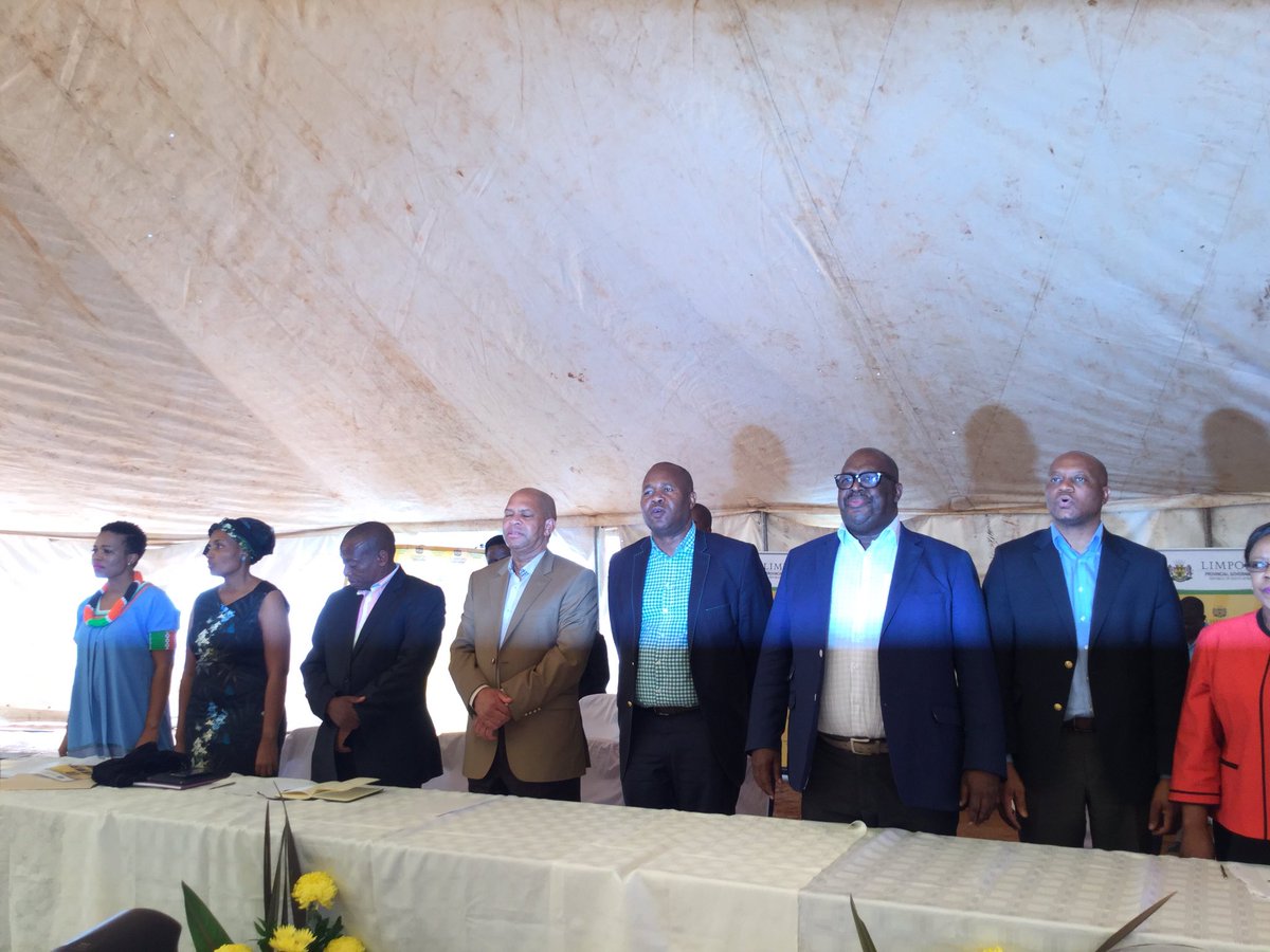 RoadsAgency's tweet photo. Limpopo Premier, The Hon @ChupuMathabatha and his Executive Team at #Moletji Imbizo. RAL is busy in the area https://t.co/MmZ2EykTSW