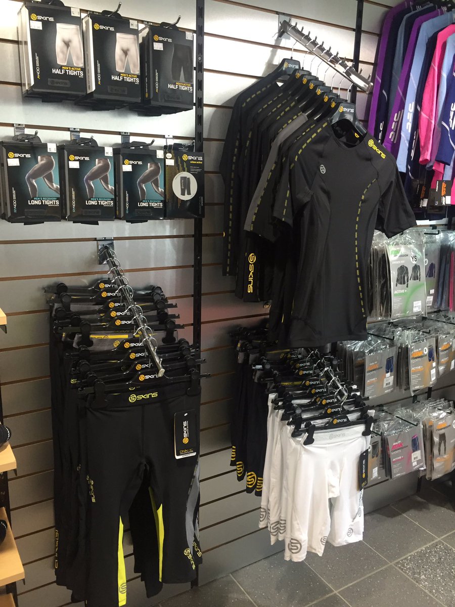 We're giving away €200 worth of <a href="/SKINS_IRELAND/">SKINS IRELAND</a> compression gear! To be in with a chance of winning, RT &amp; Follow 👍