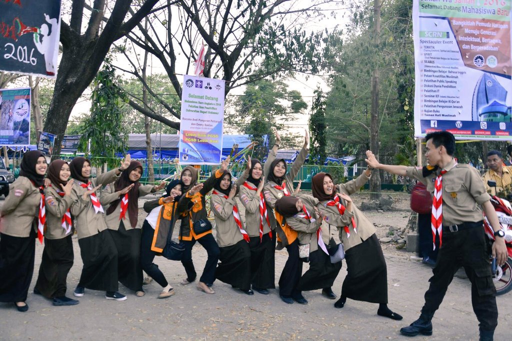 Racana AP Pettarani dan Emmy Saelan