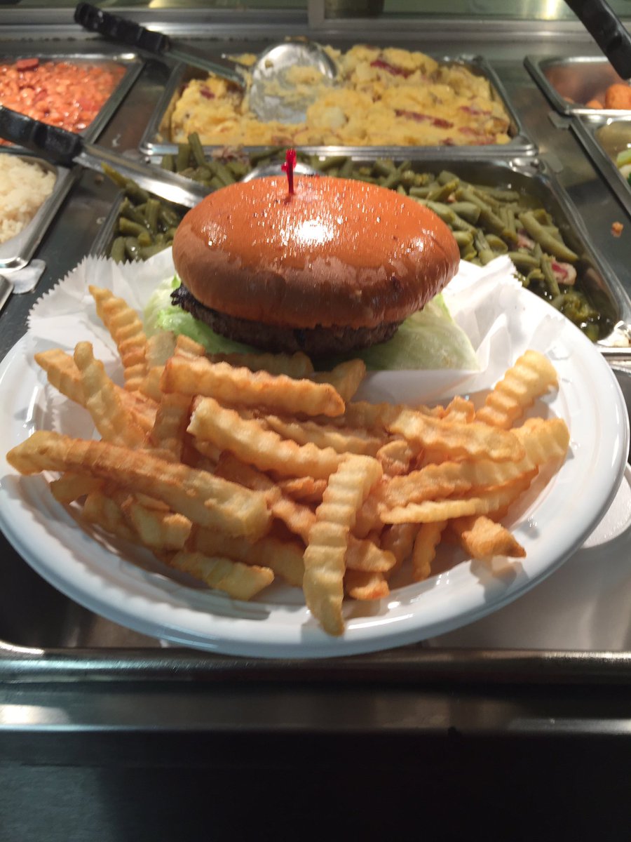 tobi_muller's tweet photo. #BurgerRouteContest #StuffedWithCheese #MessyButWorthIt #CartersGrocery https://t.co/6lsLbLmhus