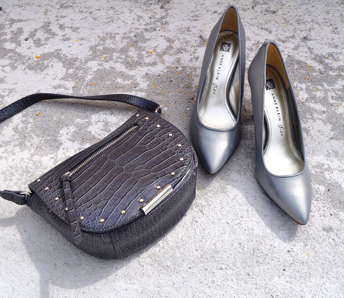 GibbonsCo's tweet photo. Did you know that grey or #SharkSkin is a color on Pantone's #FashionColorReport for #NYFW #Fall2016 ? https://t.co/bvYepS5Fy6