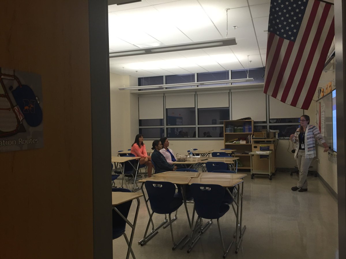 LDominick528's tweet photo. Joanna Barry speaking with #parents at #OpenHouse2016 @NHS_TWEETS #math https://t.co/HNoAxUhYhH