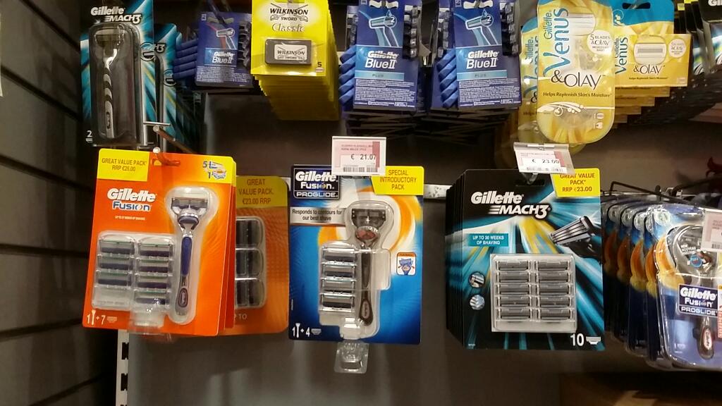 PRyanJaymarkRep's tweet photo. Keep an eye out for @Gillette Big Blade Packs in @SuperValuIRL stores. #GreatValue @jaymarksales #Galway https://t.co/MmlJwVe0v4