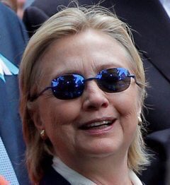 ruffdiculous's tweet photo. Has anyone ever seen Nathan and Hillary in the same room..? #mimsyyy https://t.co/vHvDvxAqbD