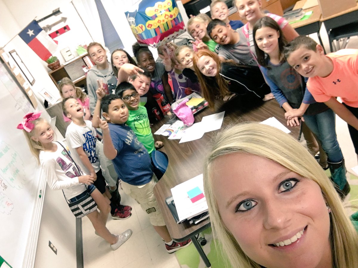 MrsJacksons4th's tweet photo. Celebrating my birthday for the 1st time as a teacher! How'd I get so lucky?! @central_mabank @SpurjackJackson https://t.co/0GUFacStVS