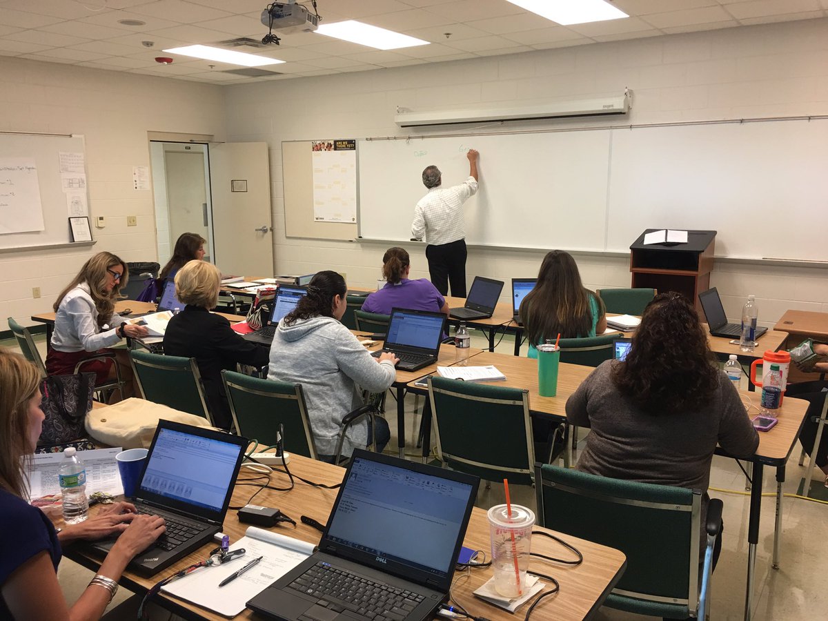 noelnehrig's tweet image. 6th grade SS Teachers create digital content! @nmduches @MKestoryVCS @lefentshoe #VCSCANVAS #VCSBlendedLearning