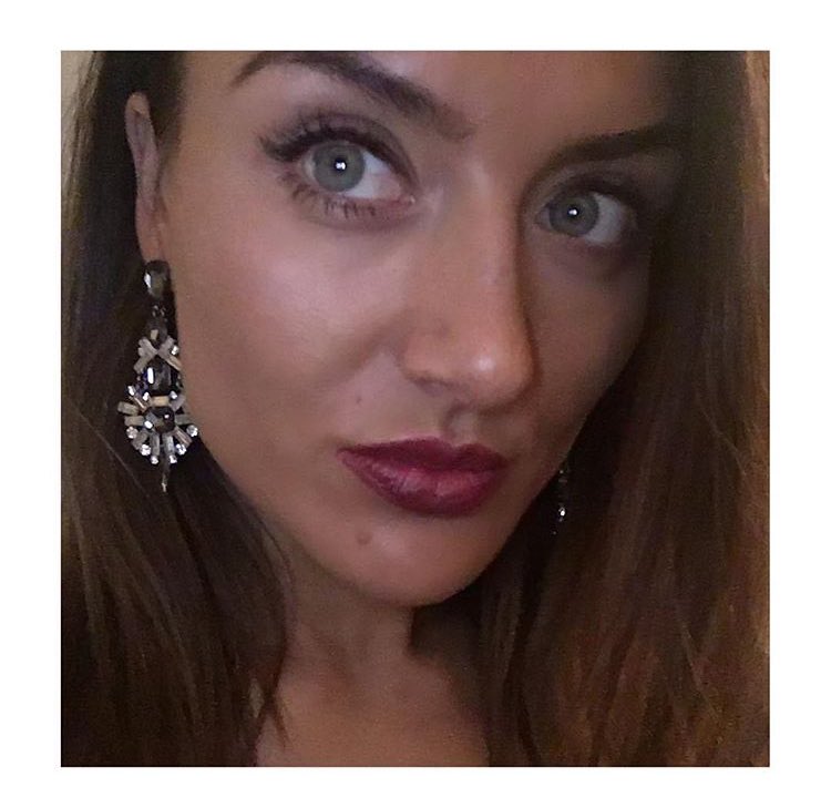 DoyenneState's tweet photo. The MIA drop earrings 😍

https://t.co/DjhLVi5Kvw 💎 https://t.co/8Ta2B8IpDA