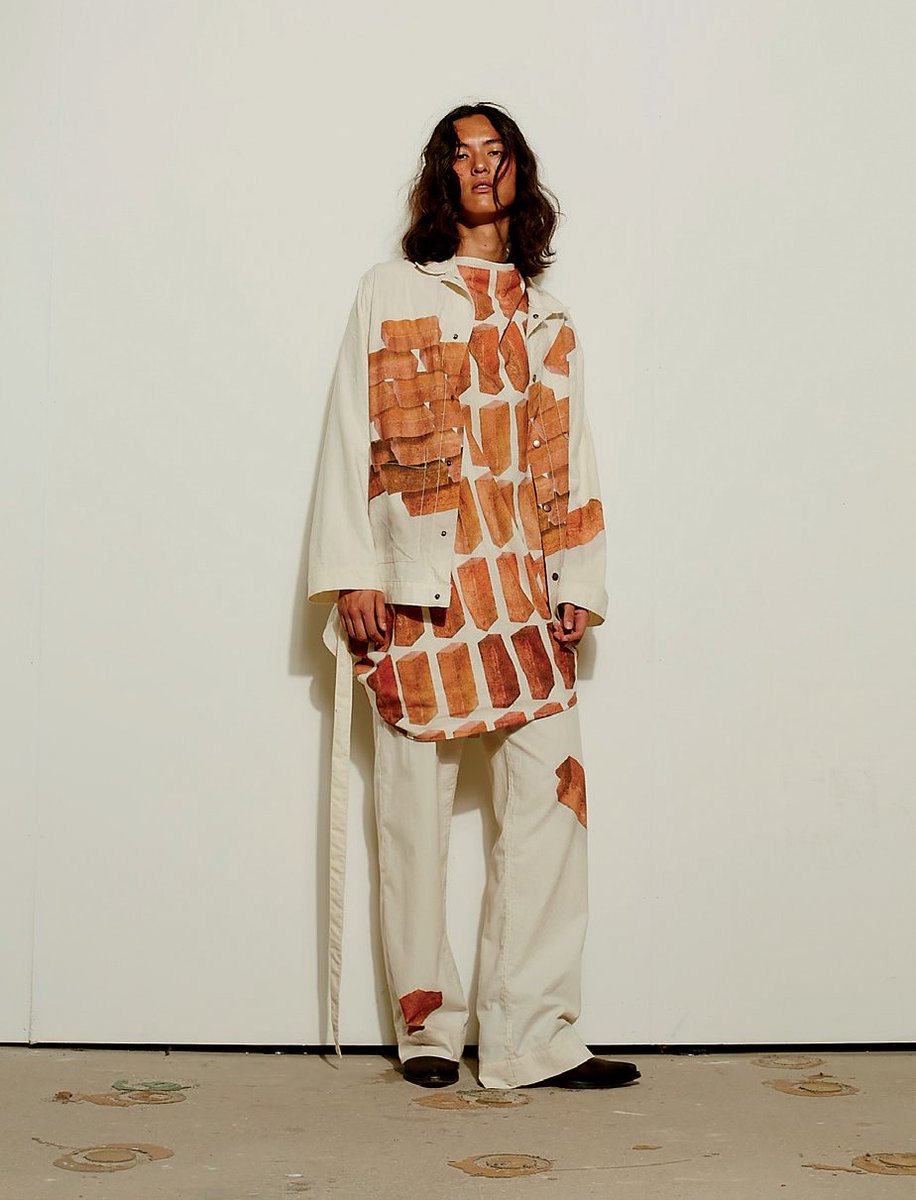 READBUGapp's tweet photo. #AlexMullins on his SS17 collection and the evolving frontier between women and #menswear. @sleekmag 51 https://t.co/Z19uGtXY7M