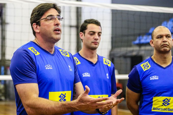 ジオヴァーニ ガビオ ブラジルu21チームの監督へ喜びの意 バレー わになる たまに感想