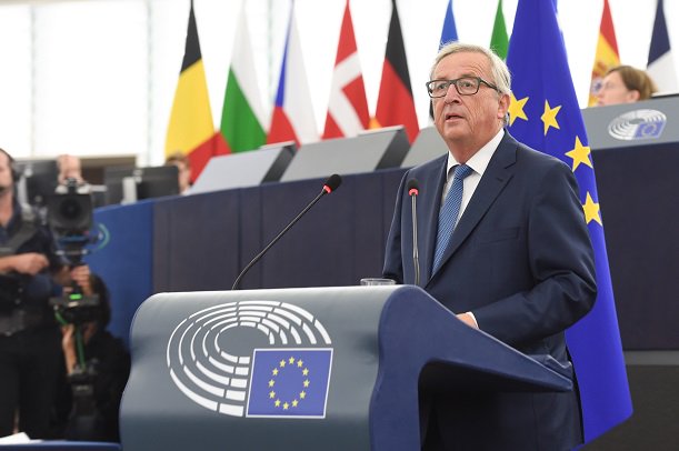 LumataGroup's tweet photo. EU promises every town in Europe will be connected by 2020, #5G for all by 2025 https://t.co/WdrPB0qwYU https://t.co/V1VLyCxFsg
