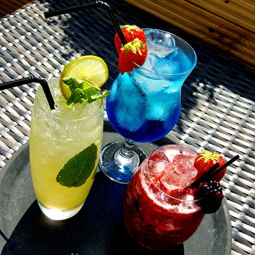 anchorfeering's tweet photo. Its Friday again which means 2 for 1 on selected of cocktails @anchorfeering https://t.co/4bhHVIJcr5