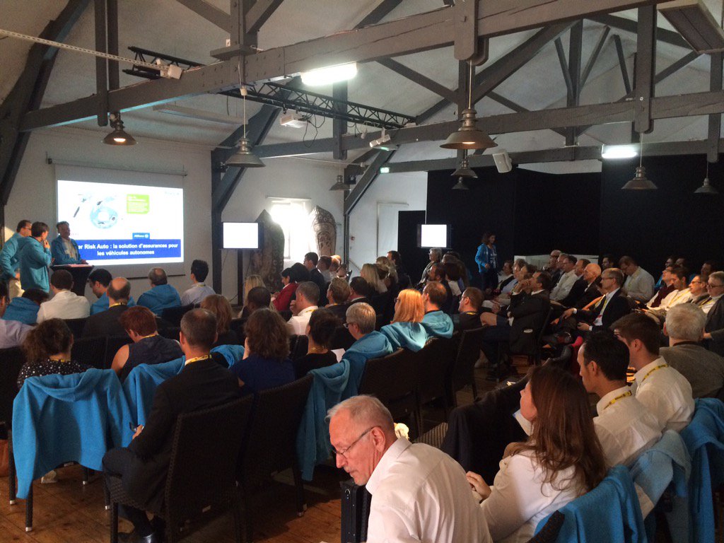 allianzfrance's tweet photo. Les finalistes pitchent devant le jury. L'aboutissement de longs mois de travail. Bonne chance ! #Innovathon https://t.co/AFxz6jAfv7