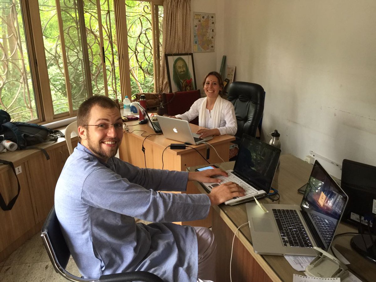 sunitkal's tweet photo. #AshramTeam gearing up for #Navratri2016 @BangaloreAshram ! https://t.co/6mL1OYbpph