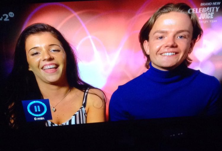 Ry_martin89's tweet photo. The £1 shop version of Nathan &amp; Cara #loveisland https://t.co/VxBtimD0WU