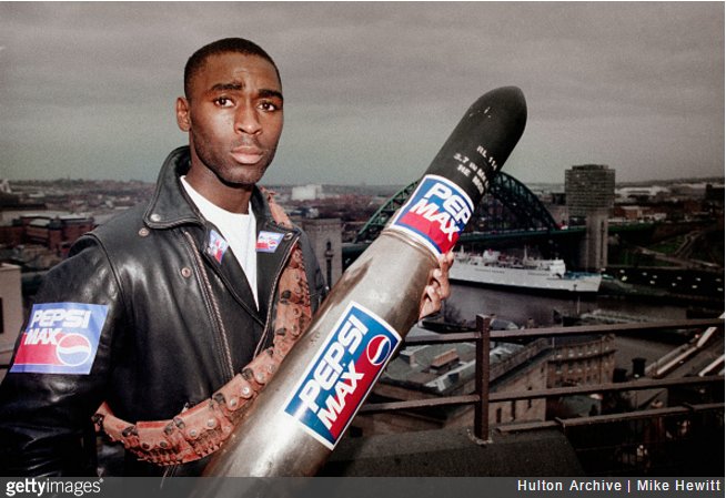 waatpies's tweet image. Retro: Andy Cole Poses With AK-47 And Heavy Artillery To Shill For Pepsi Max, 1994 (Photos) whoateallthepies.tv/newcastle_utd/…