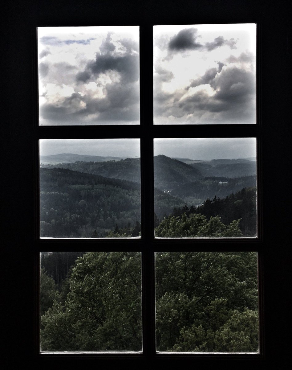 CamNshorts's tweet photo. #TheWindowProject
- By Manas Wakharia
#photography #Nomads #Travel #CzechRepublic #Prague https://t.co/lnPBBvAxIN