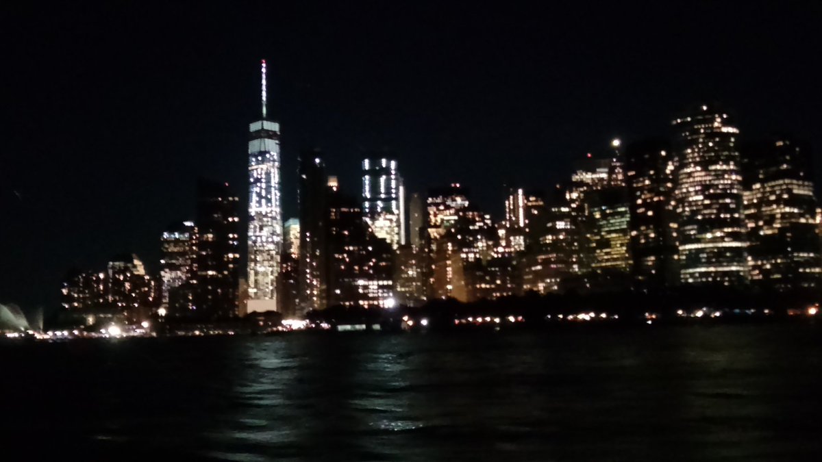 Kirby886's tweet photo. Manhatten by night. This city never sleeps. <3 #CaptainInAmerica https://t.co/4tQfcWR6tk