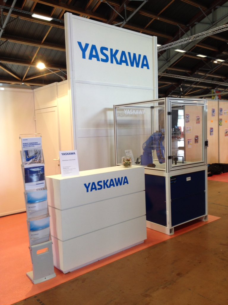 YASKAWAFrance's tweet photo. Retrouvez-nous au @DroneFestival pour le #RoboticShow dans le Grand Palais stand 52. #Robotique #DroneExperience https://t.co/ucpxKoDeE1