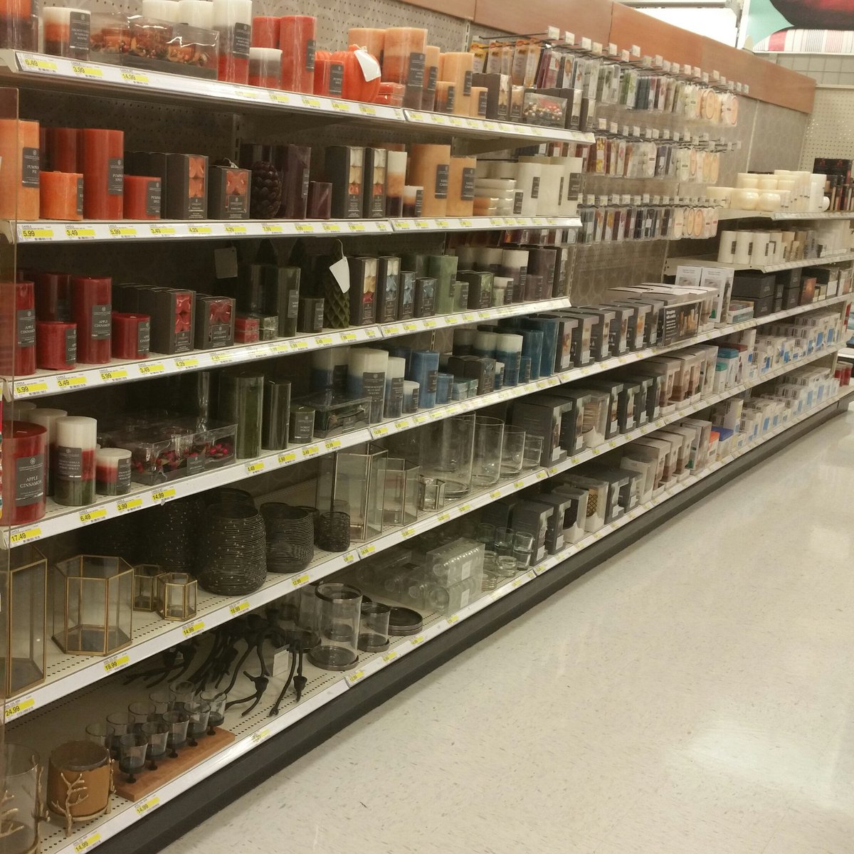 PresTL1069's tweet photo. Transition: Candle Aisles 1 &amp; 2 #ZoneOnPoint #T1069 https://t.co/scscsTEMEs
