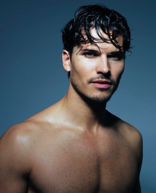 bestofgleb's tweet photo. Happy birthday @Gleb_Savchenko! Thank you for sharing your talent with the world! Hope you have an amazing day 🎂🎉🎈 x https://t.co/XEHM7Wai9E