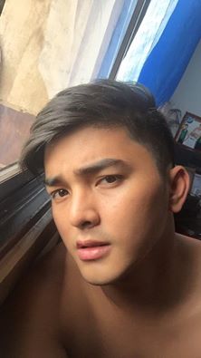 MyArjaNation's tweet photo. Gwapo naman this boy @ARJNJMNZ :D https://t.co/TotTwoRkzc