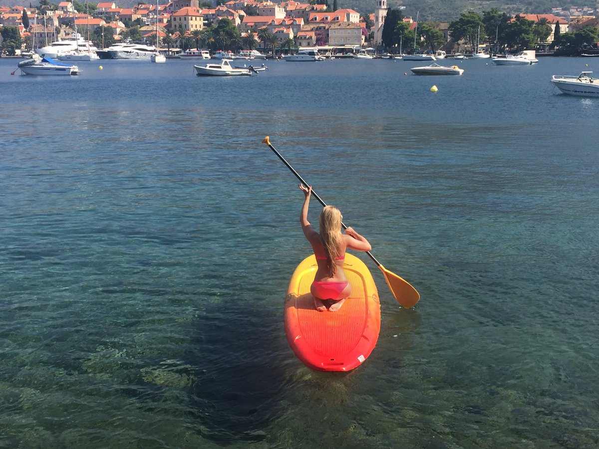 Ria_Lopez's tweet photo. Just around the river bend 🎶
#subboard #croatia #pocahontas 
☀️🙋🏼 https://t.co/KJcqxJPPmH