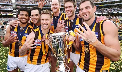 Shawn4K's tweet image. Four fingers.... to indicate 40 point loss against the Bulldogs???
#StraightSets