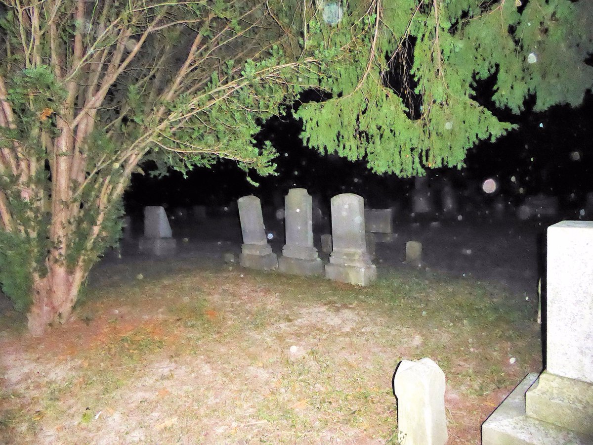 WriterKalina's tweet photo. Pics from this week's #Easton #ghost walk starting at the Tidewater #Inn. #talbotmd #Matpra2016 @CHghostwalks https://t.co/Tb7UjvSrqN