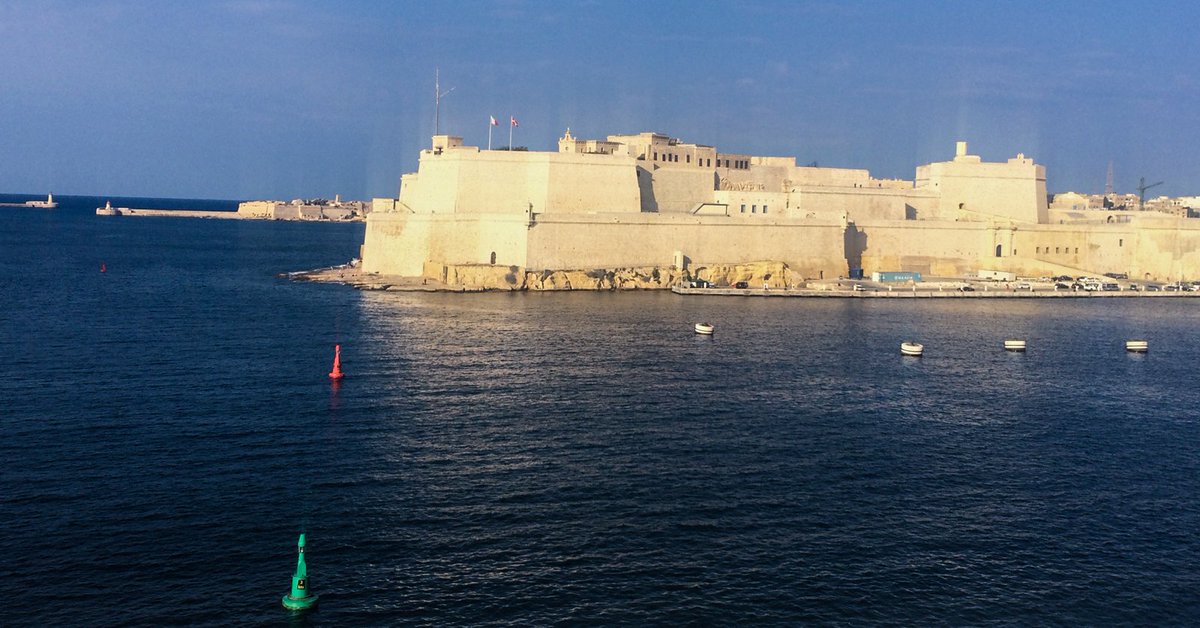 projectorenc's tweet photo. #Malta #VIZBOX #projector_housing A most historic location - The Grand Harbour, Malta https://t.co/MX8wB9C6J8