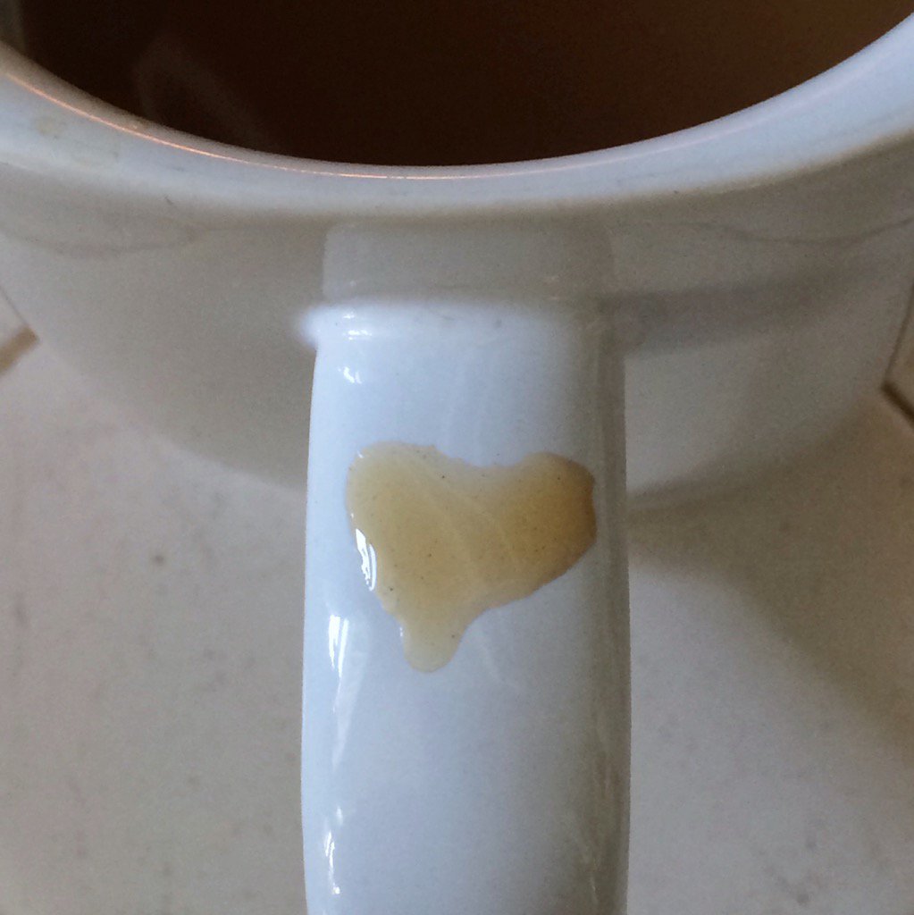Gerri11's tweet image. @Venice311 Heart drip on my cup...love your coffee, love your day..Happy Friday everyone! #javarocks #cuppajoe
