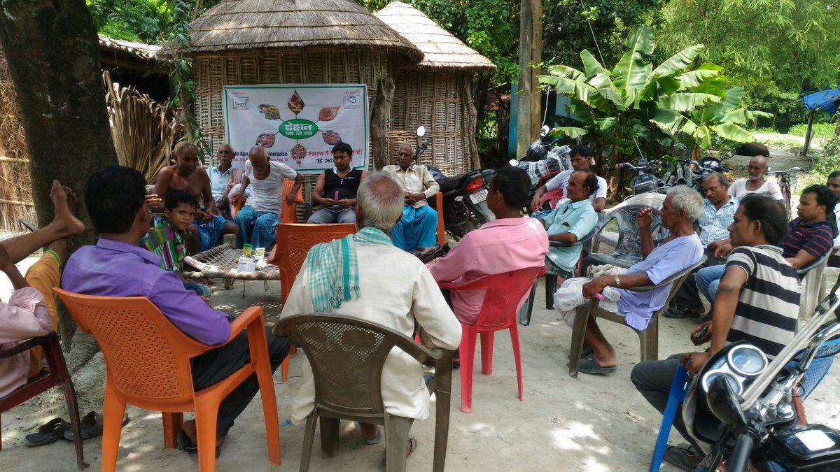 AgrevolutionGr's tweet photo. DeHaat Daudnagar @ Vaishali for Training of Vegetables and Paddy. https://t.co/UsZjdW29rc