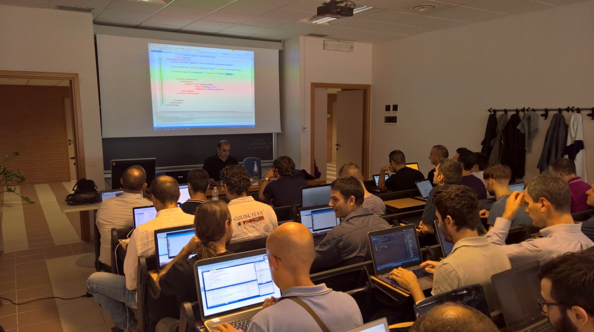 marcominerva's tweet image. Lab in progress with @rcappello  at #XamarinDevDays /w @DotNetToscana