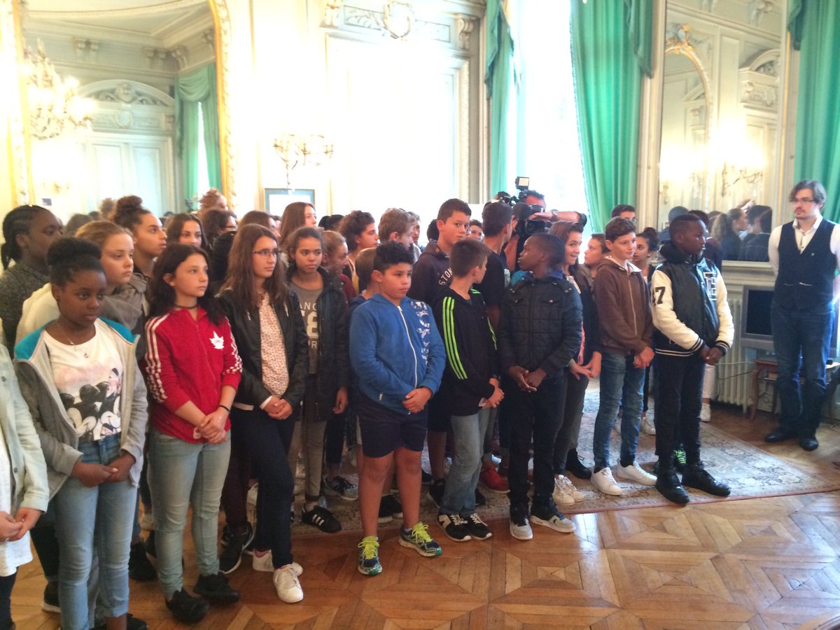 "Patrimoine et citoyenneté" thème des <a href="/JEP/">Journéesdupatrimoine</a> 2016 #MCDokhélar et <a href="/brunobelin/">Bruno BELIN</a> accueillent les collégiens de Ronsard