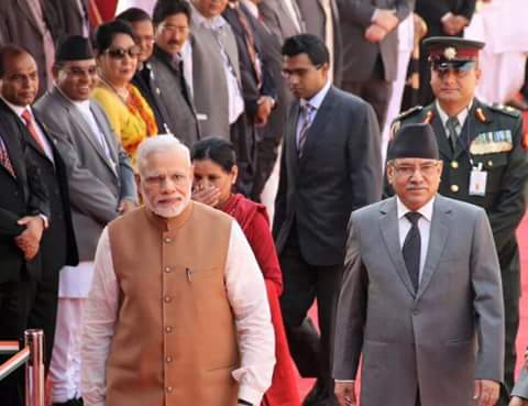 pokherelrudra55's tweet photo. प्रचण्ड पत्नीलाई के को गन्ध आएछ नाकनै छोप्नै पर्ने ? https://t.co/WuHqqqI9R4